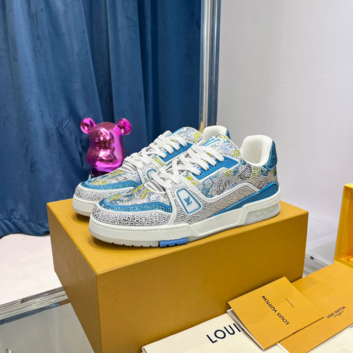 LV SNEAKER LV-000397