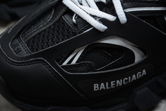 TRACK SNEAKER TS180