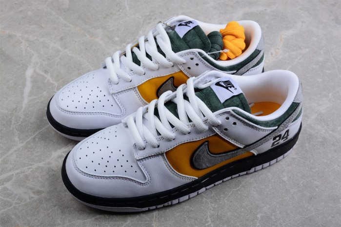Nike SB Dunk Low "Kobe"
