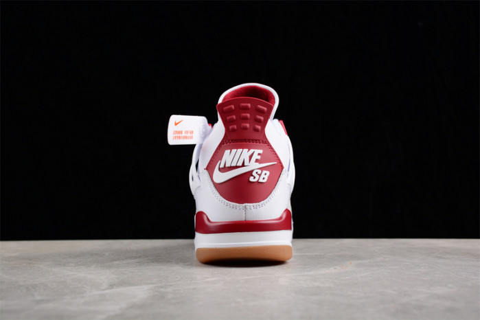 JORDAN 4 RETRO SB