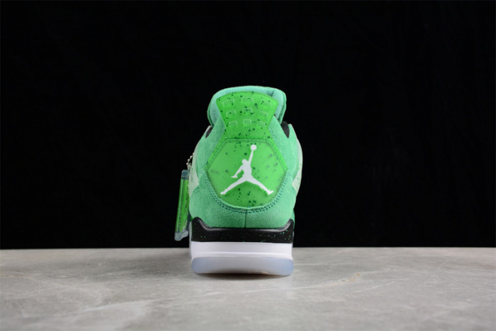 Air Jordan 4 PE