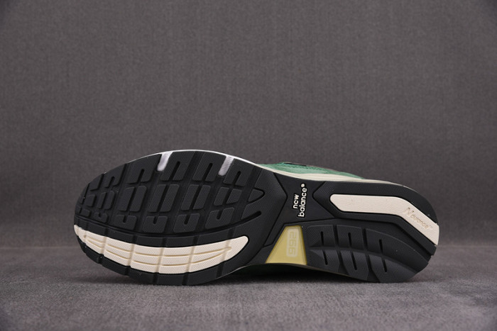 NEW BALANCE SNEAKER NB079