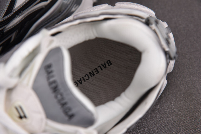 RUNNER SNEAKER RS106