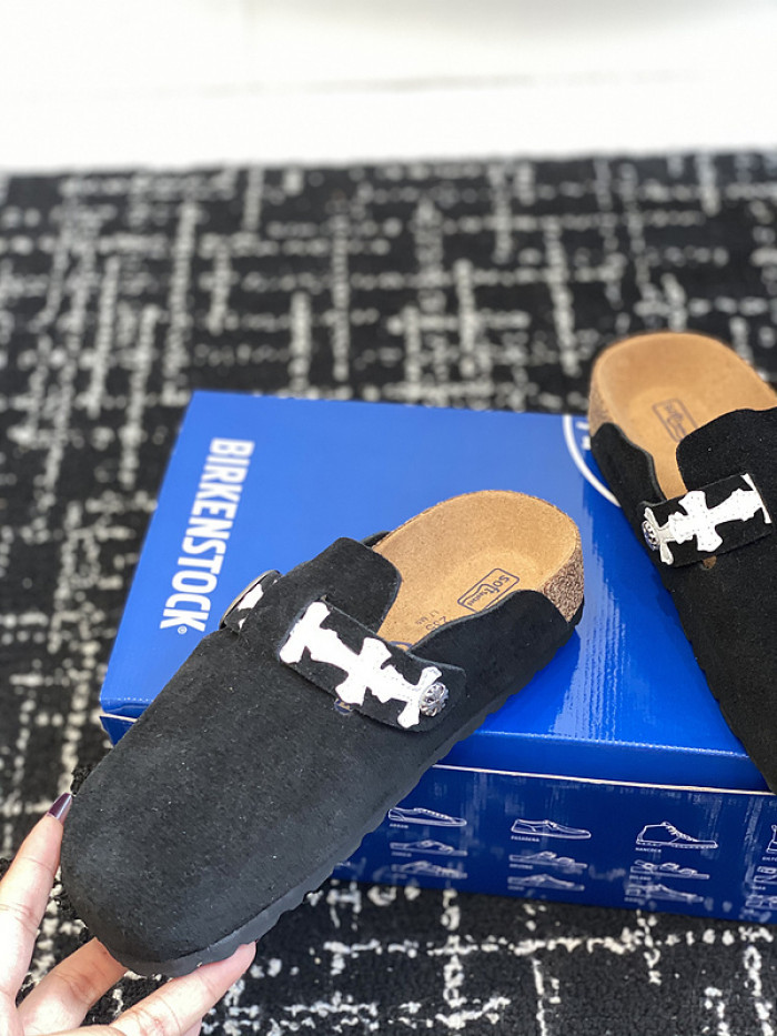 Ch*0me He**ts sandal