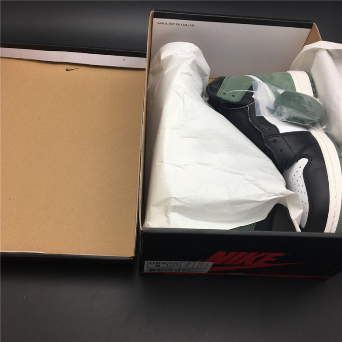 AIR JORDAN 1 RETRO HIGH OG "CLAY GREEN" 555088-135