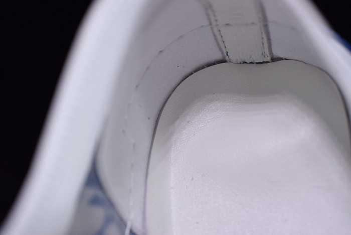 B23 Oblique low Sneakers T004801-1072