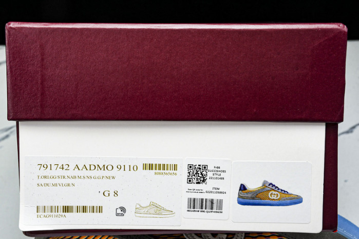 G*u*i sneaker