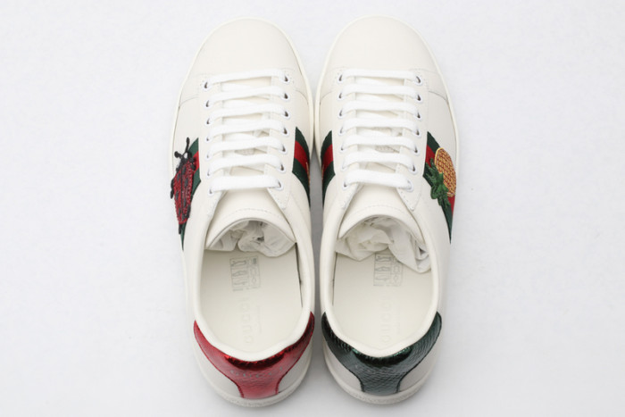 G*u*i* trainer sneaker55