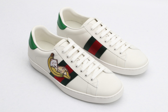 G*u*i* trainer sneaker60