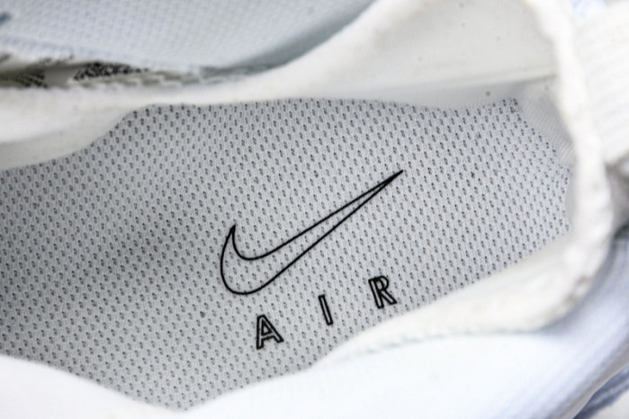 NIKE Air Foamposite One 