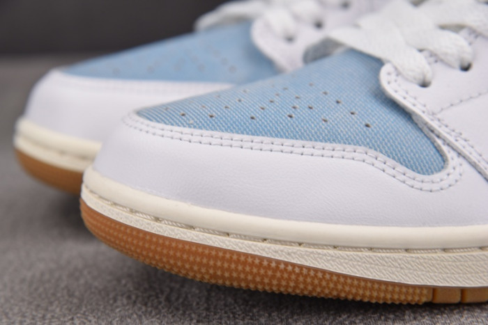 Air Jordan 1 Low SE 
