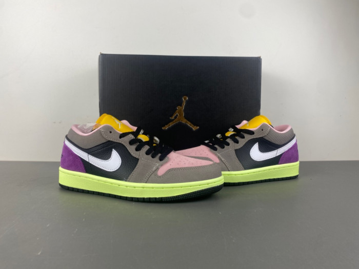 Air Jordan 1 Low SE 