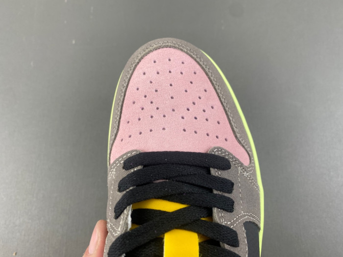 Air Jordan 1 Low SE 