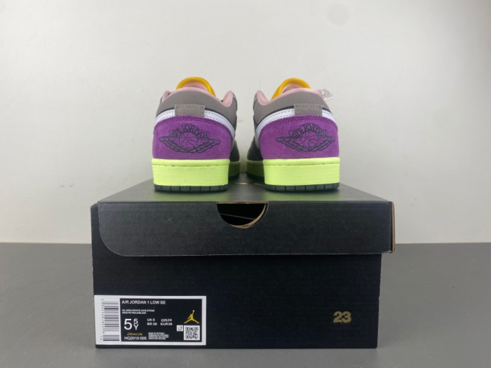 Air Jordan 1 Low SE 
