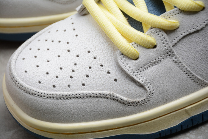 Nike SB Dunk High Atlas CZ3334-100