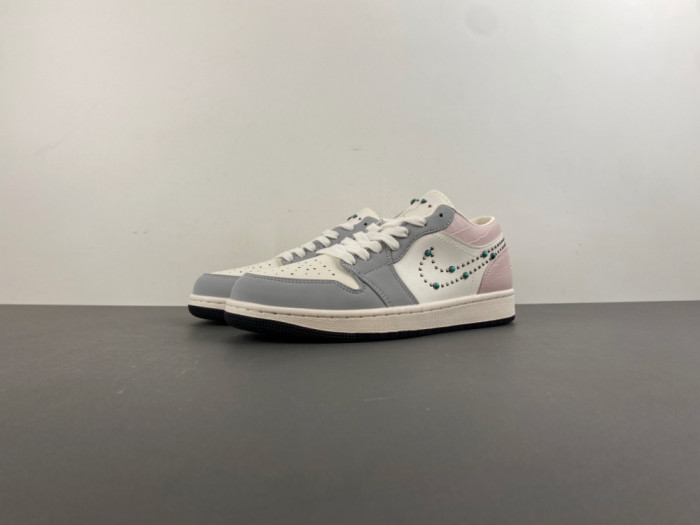 Air Jordan 1 Low ''Gem Studded Swoosh'' IH7319-001