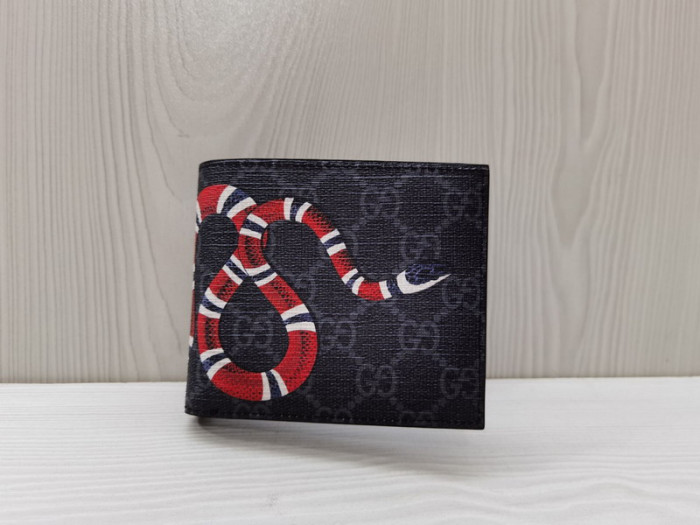 G*u*i snake black wallet