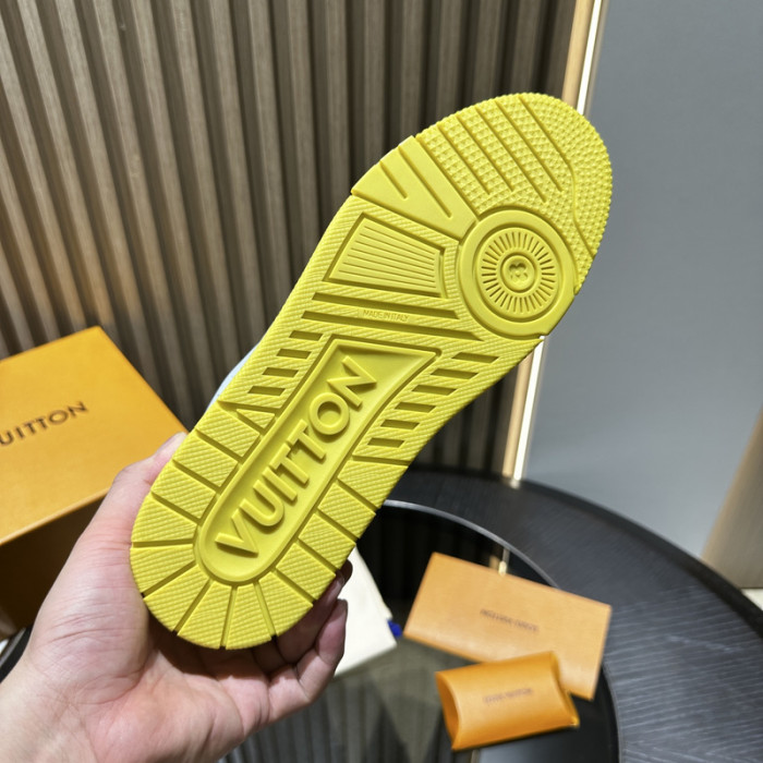 LV TRAINER SNEAKER