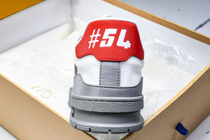 LV TRAINER SNEAKER