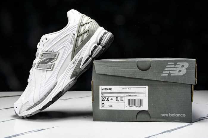 New Balance 1906R 