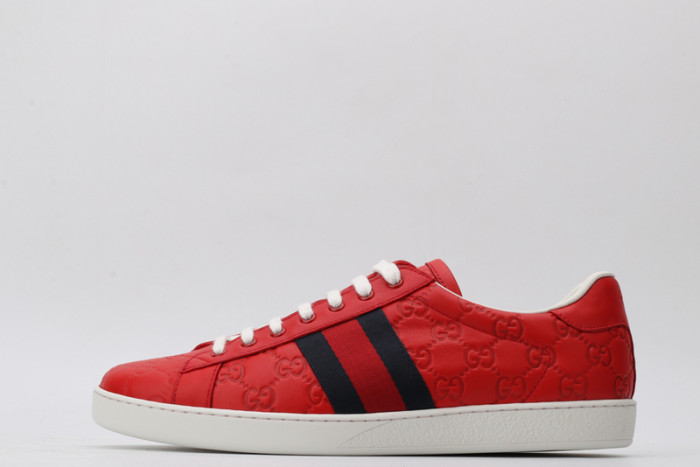 G*u*i* trainer sneaker65