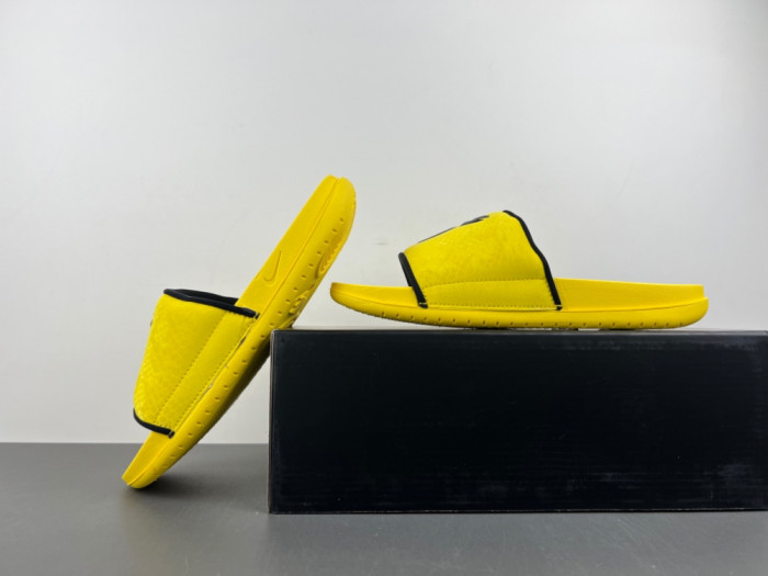 Kobe Bryant x Offcourt Slide 