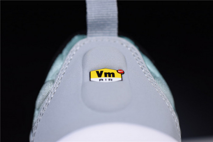 Nike Air VaporMax Plus Grape 924453-101