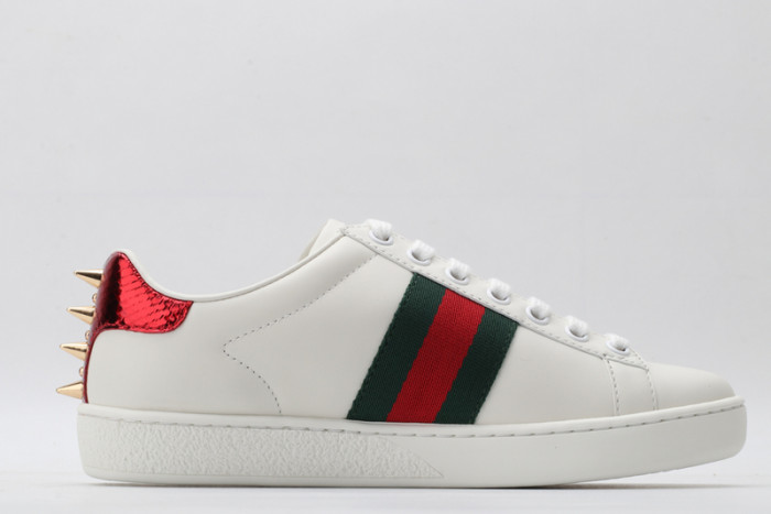 G*u*i* trainer sneaker54