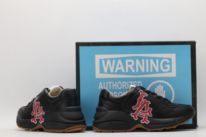 G*u*i* trainer sneaker39