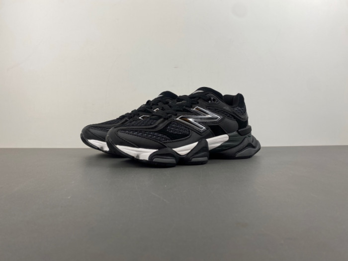 New Balance 1906R ''Palace Black Silver'' U9060PNR